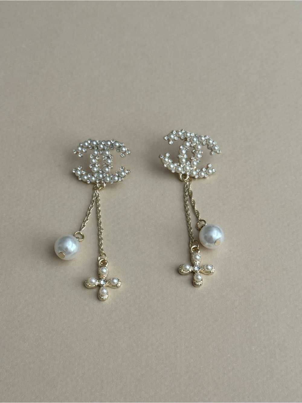 Chanel pearl earrings